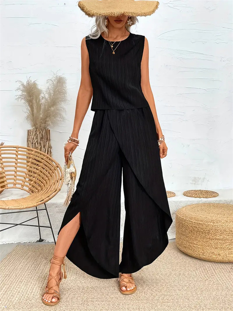 Women Fashion Styles - Fashionable Set Relaxed Oversized Comfortable Set